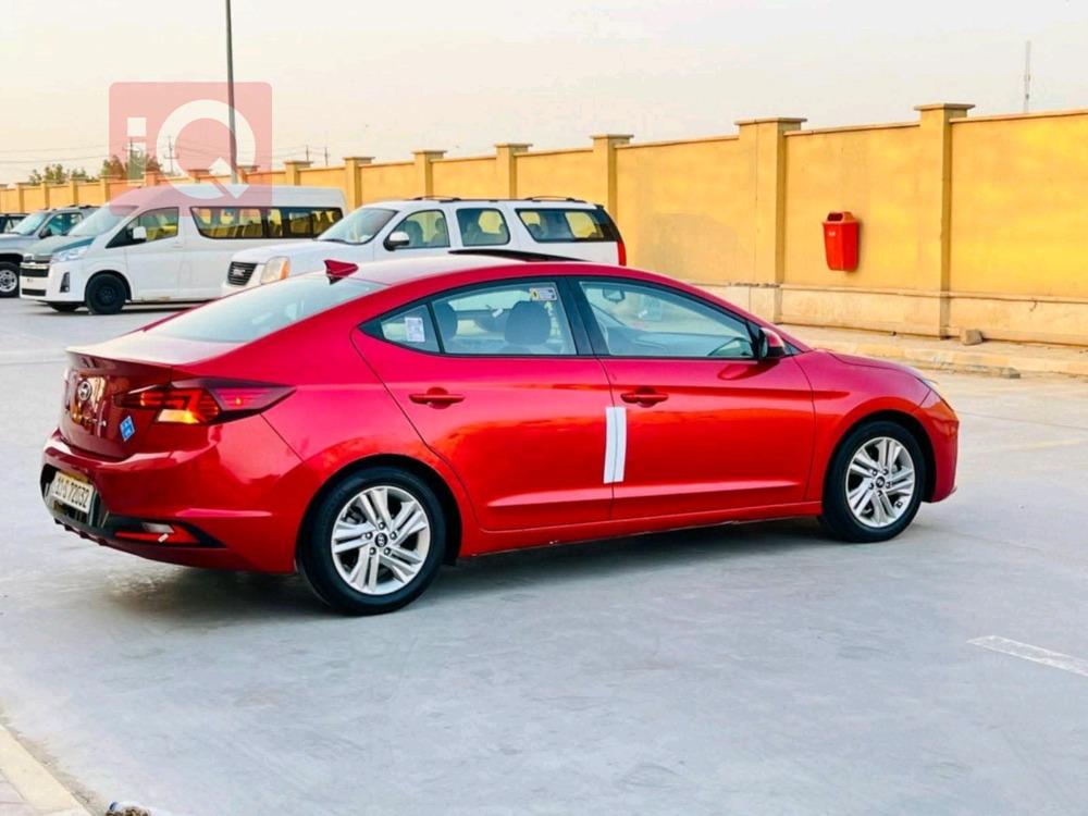 هيونداي النترا